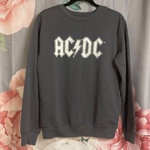 ACDC sweater size M